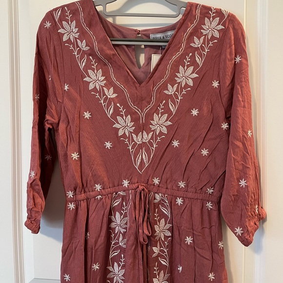 Piper & Scoot 3/4 Sleeve Mauve Embroidered Dress - Picture 8 of 9